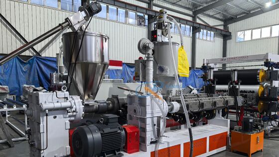 1400-1800mm TPE TPV TPR Máquina de tapetes de carro Máquina de fabricação de folhas de forma de vácuo