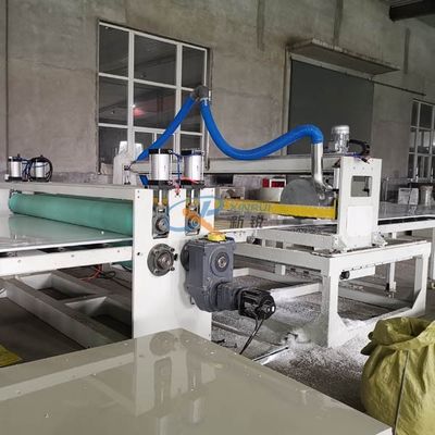 A largura 1200mm-3600mm PP cobre a linha da extrusão com inversor de ABB