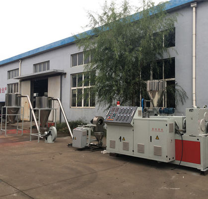 Reciclar 150KW desperdiça o grânulo plástico que faz a máquina