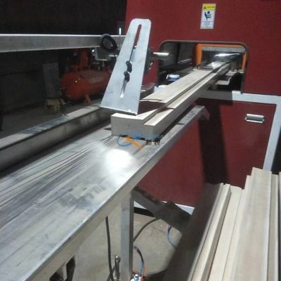 Máquina oca da extrusão do perfil do quadro de porta do PVC do controle WPC do PLC