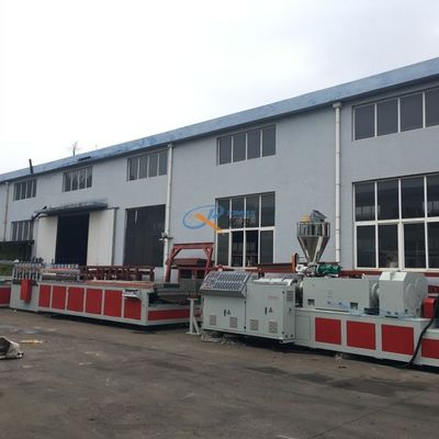 Linha de produção composta plástica do painel da porta do PVC da madeira impermeável